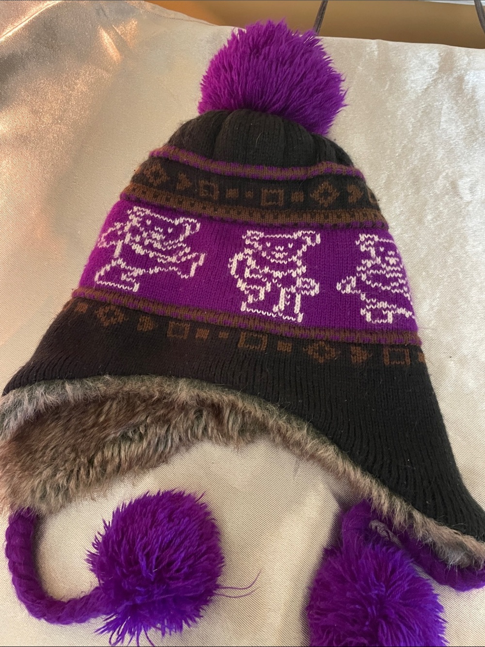 Official Grateful Dead dancing bear purple faux fur lined trapper beanie
